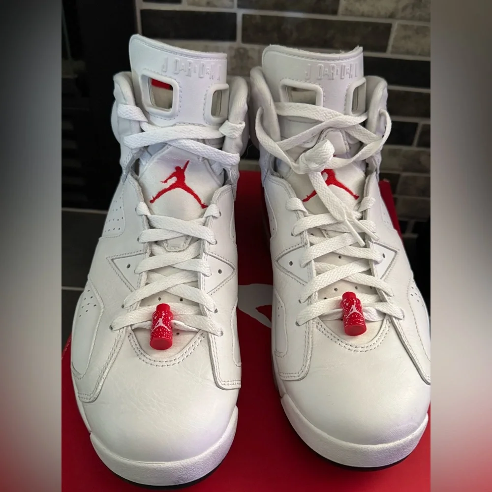 10 Air Jordan Retro White and Red High-Top Basketball Sneakers - Picture 3 of 7
